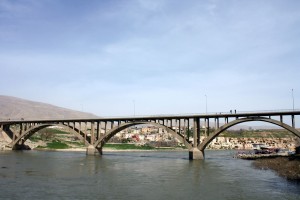 HASANKEYF - Ortaçağ'da yapılmış günümüze kadar gelebilmiş en eski köprü. / Fotoğraf Zuhal Tuzcu