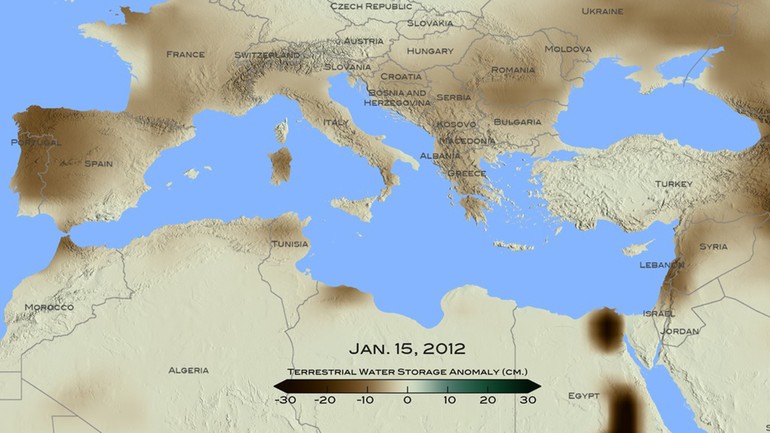 2012 yılına ait haritadaki kahverengi alanlar 2002 - 2015 yılları arasında Akdeniz'deki su kaynaklarında ortalama azalmanın yüksek olduğu bölgelere işaret ediyor.