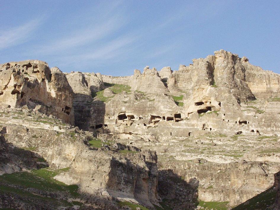 The caves of Hasankeyf 